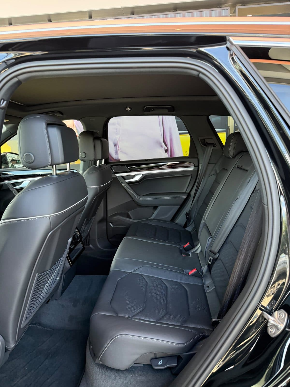 Sièges arrière cuir du Volkswagen Touareg noir